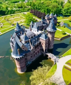 Haar Castle Diamond Painting